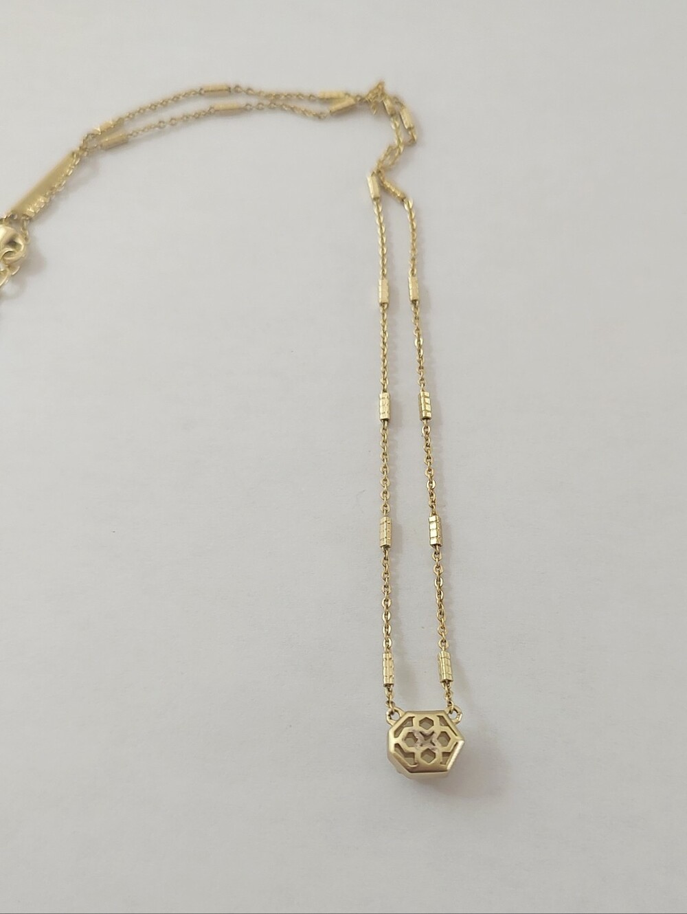 Kendra Scott Necklace - Picture 3 of 6